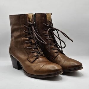 Frye Courtney Brown Leather Lace Up Vintage Low Heeled Everyday Ankle Booties